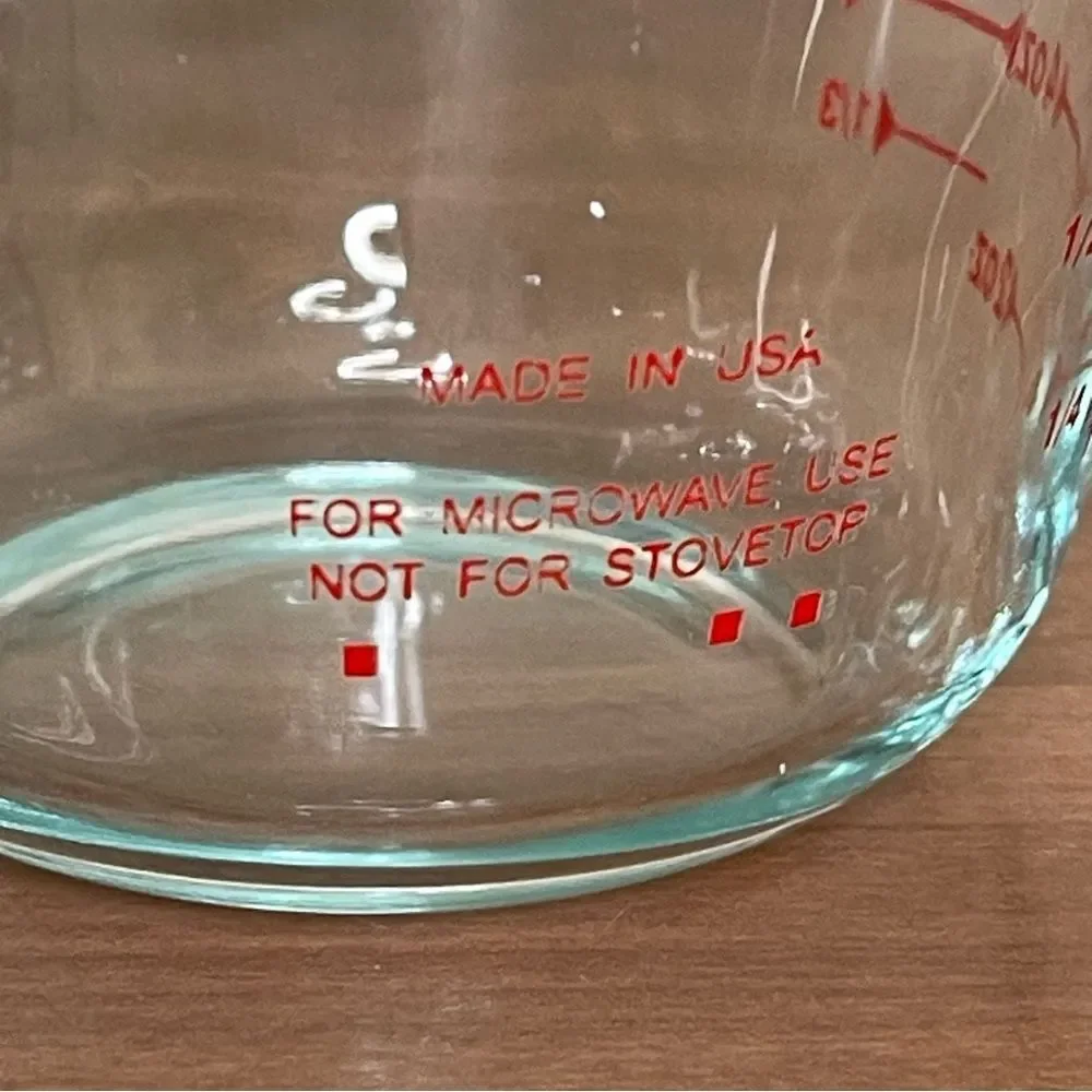 Vintage pyrex USA One Cup Glass Measuring Cup Red Graphics Retro Like New